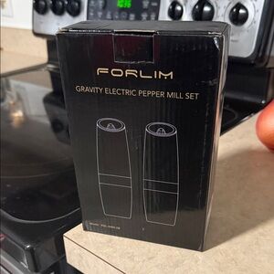 Forlim Gravity Electric Pepper Mill Set - Black